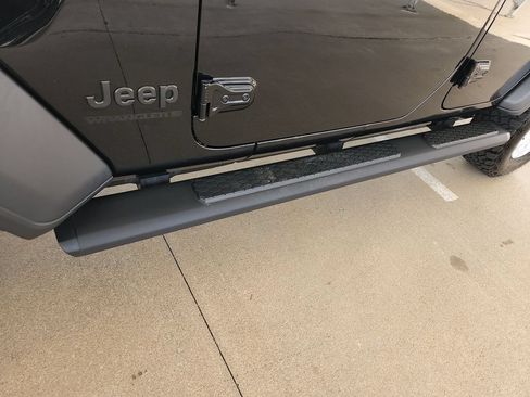 Used 2023 Jeep Wrangler Unlimited Sport w/ Sun And Sound Package AWD/4WD image 34