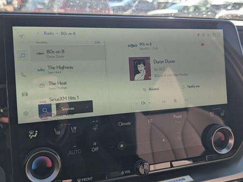 New 2026 Lexus TX 500h AWD image 18