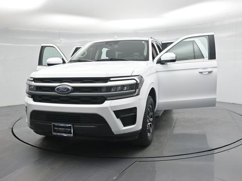 Used 2024 Ford Expedition Max XLT image 33