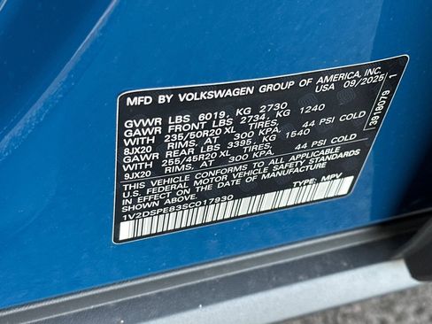 New 2025 Volkswagen ID.4 Pro image 26