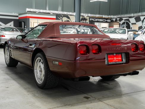 Used 1993 Chevrolet Corvette Convertible RWD image 46