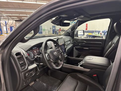 Used 2023 RAM 1500 Laramie AWD/4WD image 9