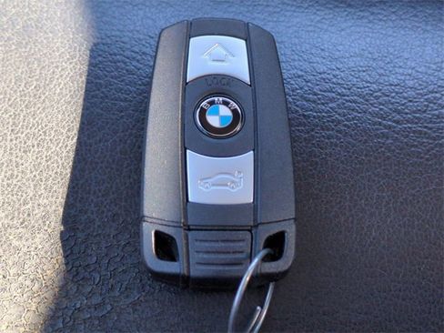 Used 2010 BMW Z4 sDrive30i image 24