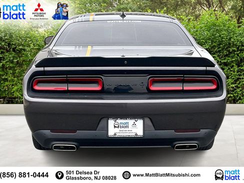 Used 2022 Dodge Challenger GT w/ Plus Package image 5