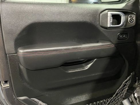 Used 2022 Jeep Wrangler Unlimited Rubicon w/ Steel Bumper Group image 13