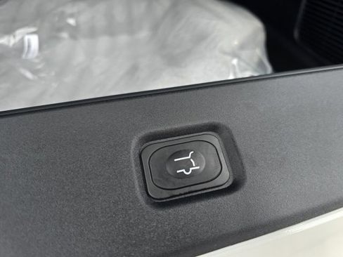 New 2025 Ford Expedition Max Platinum w/ Stealth Performance Package image 19