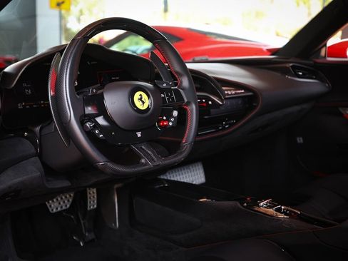Used 2021 Ferrari SF90 Stradale AWD/4WD image 32