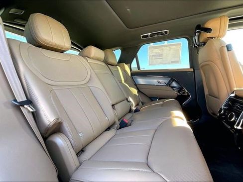 New 2026 Land Rover Range Rover Sport SE image 11