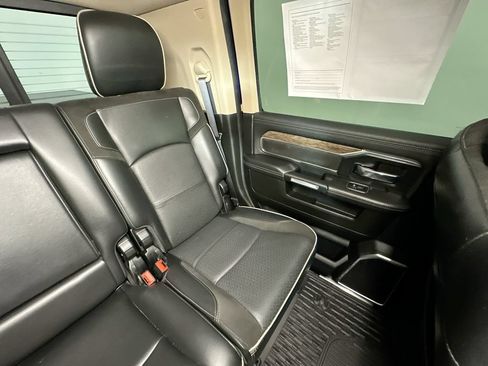 Used 2019 RAM 2500 Laramie AWD/4WD image 14