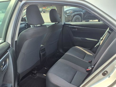 Used 2018 Toyota Corolla LE FWD image 22