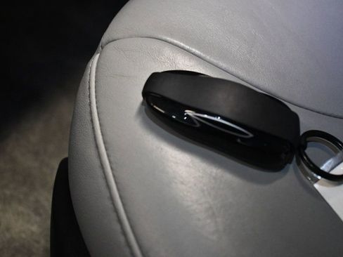 Used 2013 Tesla Model S image 66