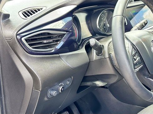 Used 2020 Buick Encore GX Preferred w/ Cold Weather Comfort Package FWD image 10