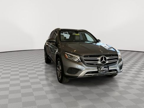 Used 2019 Mercedes-Benz GLC 300 w/ Premium Package image 3