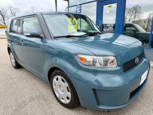 Used 2009 Scion xB FWD image 5