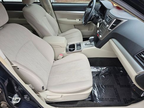 Used 2013 Subaru Outback 2.5i Premium w/ All-Weather Pkg image 10