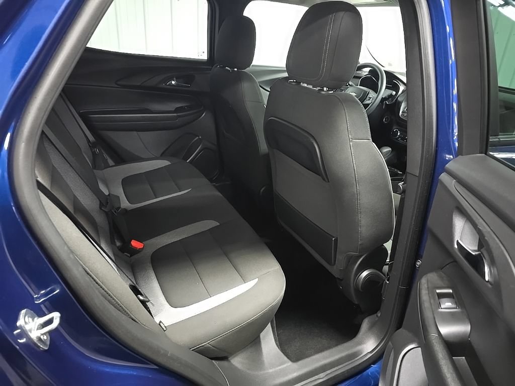 Used 2023 Chevrolet TrailBlazer LT AWD/4WD image 17