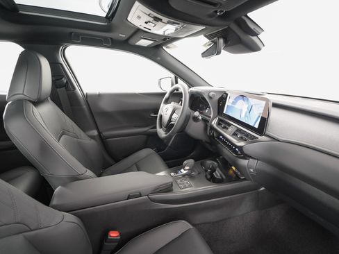 New 2025 Lexus UX 300h AWD image 18