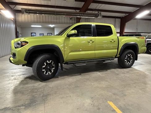 Used 2023 Toyota Tacoma TRD Sport image 4