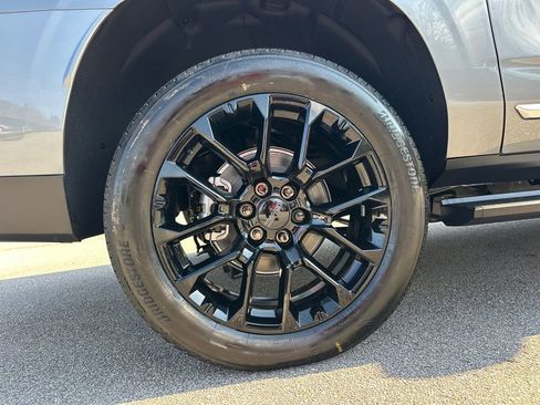 New 2026 GMC Yukon XL Denali w/ Sun & Power Step Package image 18