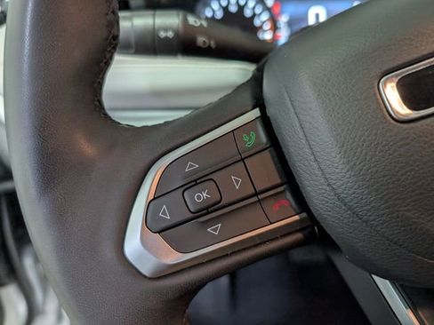Used 2025 Jeep Compass Limited AWD/4WD image 18