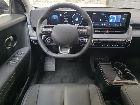 New 2026 Hyundai Ioniq 5 SEL image 16