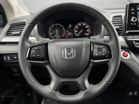 Used 2025 Honda Odyssey EX-L image 22