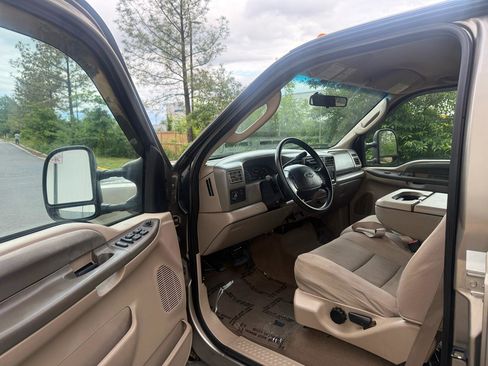 Used 2004 Ford F350 King Ranch AWD/4WD image 13