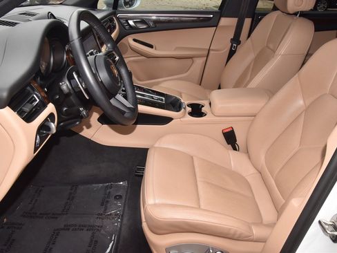 Used 2023 Porsche Macan S image 13