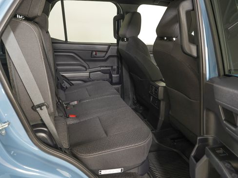 Used 2026 Toyota 4Runner SR5 AWD/4WD image 9
