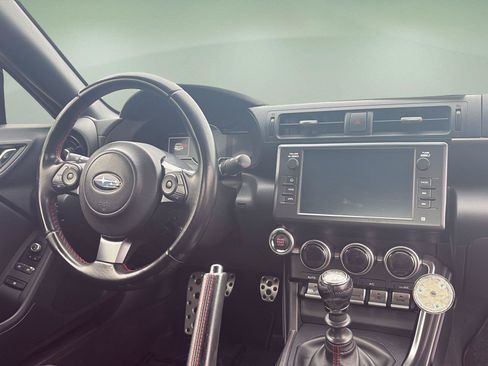 Used 2022 Subaru BRZ Limited RWD image 9