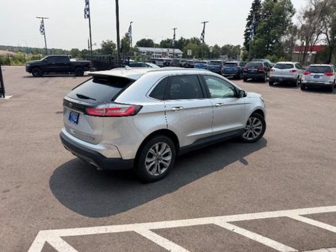 Used 2019 Ford Edge Titanium AWD/4WD image 13