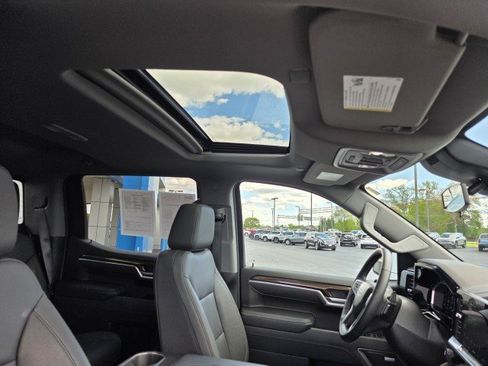 Used 2026 Chevrolet Silverado 1500 RST AWD/4WD image 2