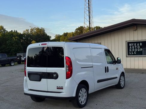 Used 2018 RAM ProMaster City Tradesman SLT FWD image 12