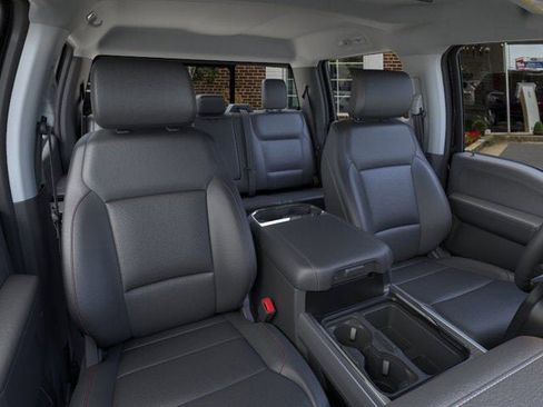 New 2025 Ford F250 Lariat w/ Black Appearance Package image 33