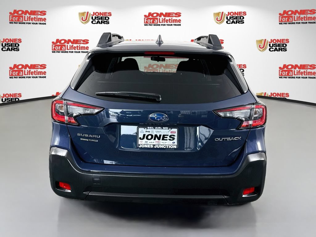 Used 2025 Subaru Outback Premium AWD/4WD image 17