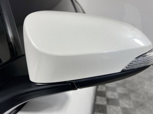 Used 2021 Toyota C-HR LE image 13