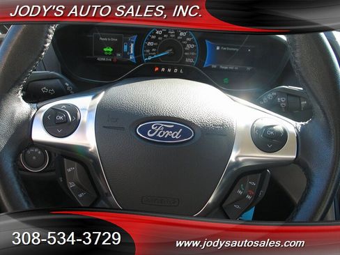 Used 2017 Ford C-MAX SE FWD image 16