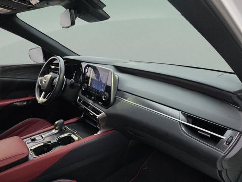 Certified 2024 Lexus RX 500h F Sport image 19