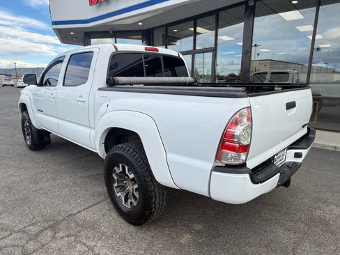 Used 2015 Toyota Tacoma TRD Pro w/ Off Road Towing Package image 7