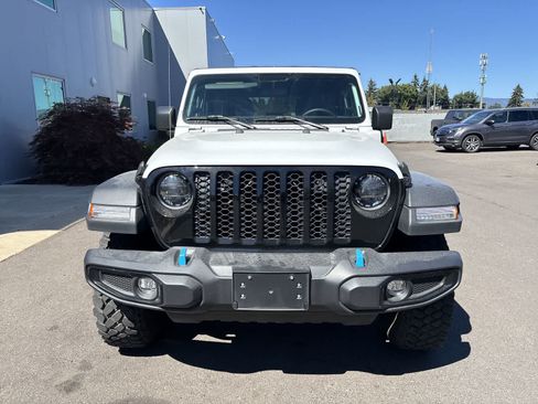 Used 2023 Jeep Wrangler Unlimited w/ Convenience Group AWD/4WD image 7