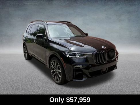 Used 2022 BMW X7 M50i image 4