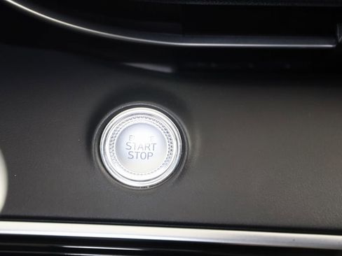 Used 2022 Genesis GV70 2.5T w/ Select Package image 33