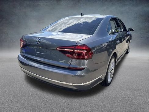 Used 2019 Volkswagen Passat 2.0T Wolfsburg w/ Wheels & Sunroof Package FWD image 10