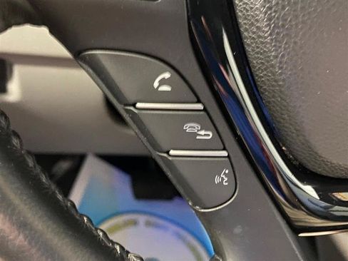 Used 2016 Honda Pilot Touring image 23
