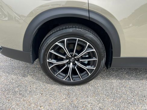 Certified 2025 MAZDA CX-70 Plug-In Hybrid w/ Premium Plus AWD/4WD image 23