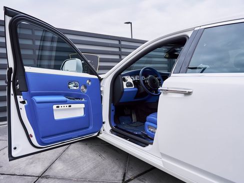 Used 2019 Rolls-Royce Ghost image 37
