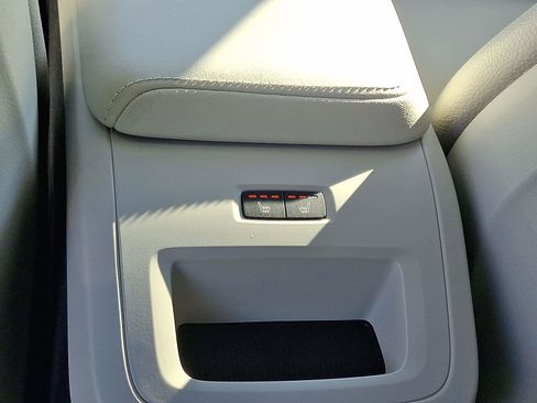 Certified 2023 Volvo XC60 B5 Plus w/ Climate Package image 11