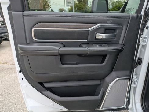 New 2026 RAM 3500 Laramie AWD/4WD image 25