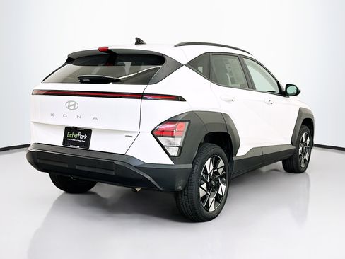 Used 2025 Hyundai Kona SEL image 9