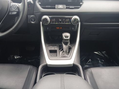 Used 2021 Toyota RAV4 XLE Premium FWD image 11